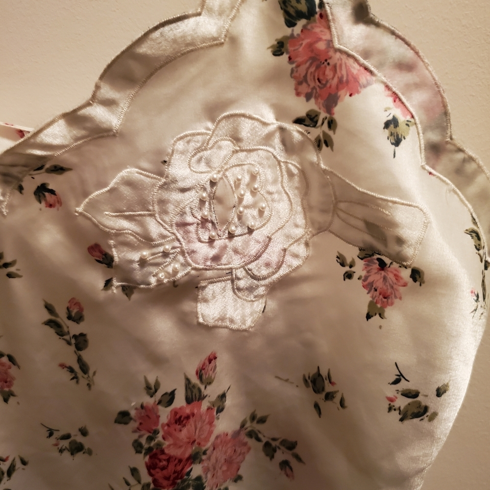 Victoria's Secret rose chemise